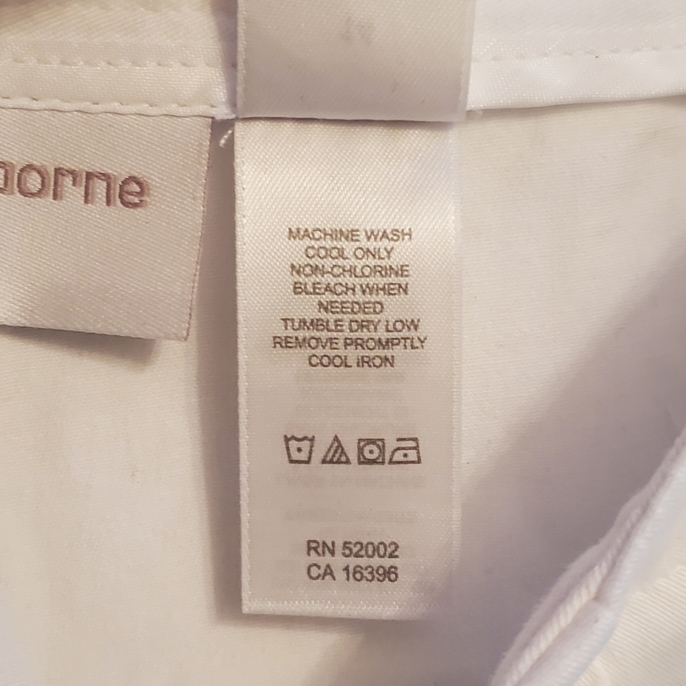 Liz Claiborne White Michaela Mid Rise Capris Size 14 - Picture 9 of 9